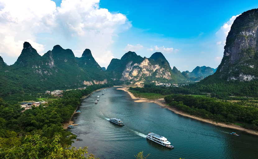 Cruise the Li River