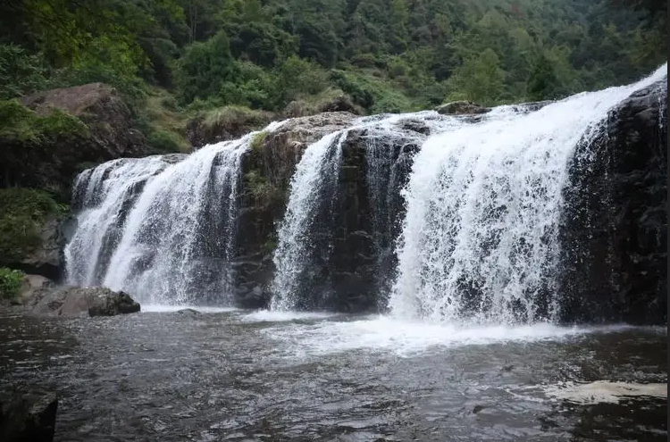 Baizhangji Waterfall